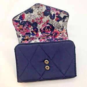 Vera Bradley Wallet Trifold CC ID Cash Quilted Navy Blue Floral Lined 5.5 x 4.5